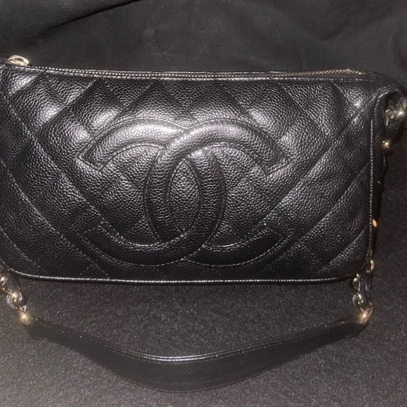 Pre-Owned Authentic Black Caviar Chanel Pochette Excellent Condition! - Picture 2 of 12